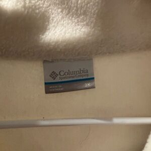 Columbia vest
